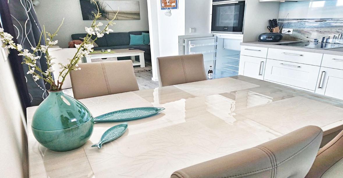 Kuhnle-Tours Ferienwohnung Рехлин Екстериор снимка