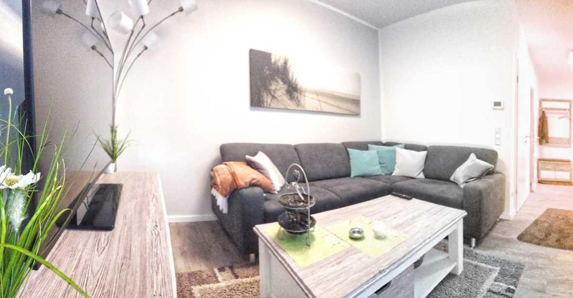 Kuhnle-Tours Ferienwohnung Рехлин Екстериор снимка