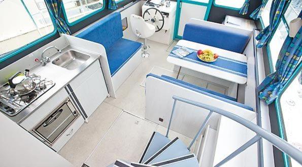 Kuhnle-Tours Ferienwohnung Рехлин Екстериор снимка