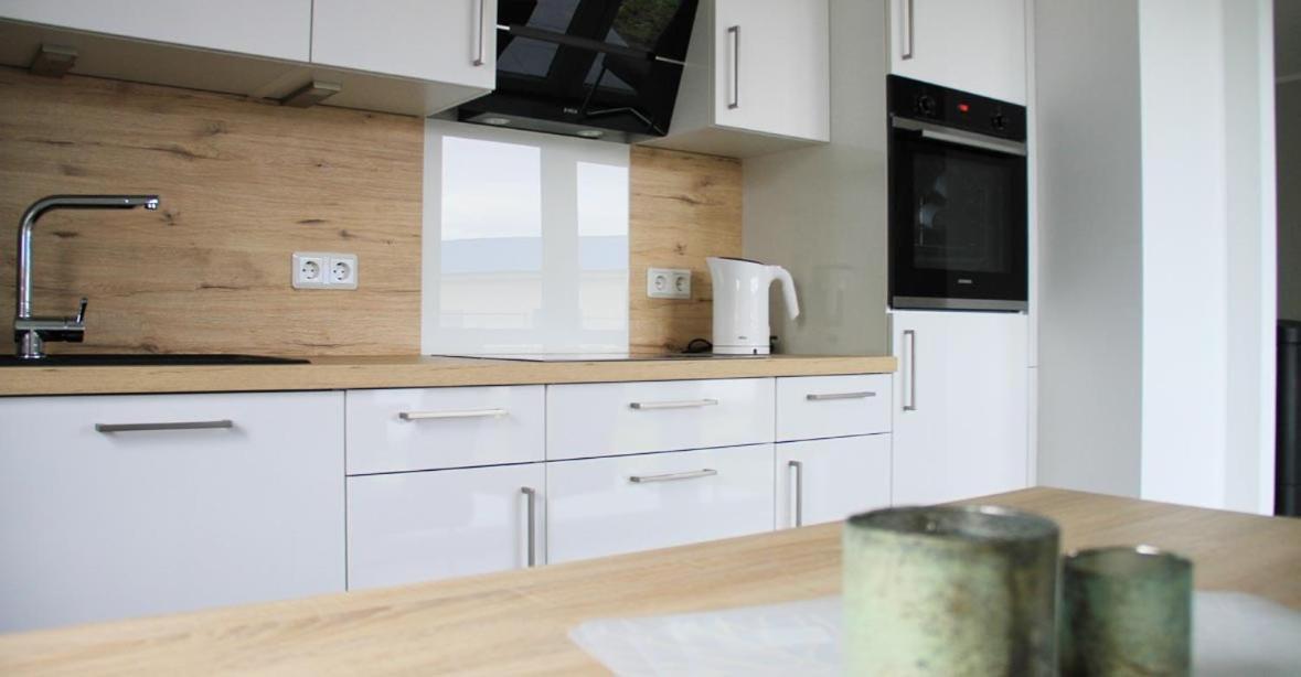Kuhnle-Tours Ferienwohnung Рехлин Екстериор снимка